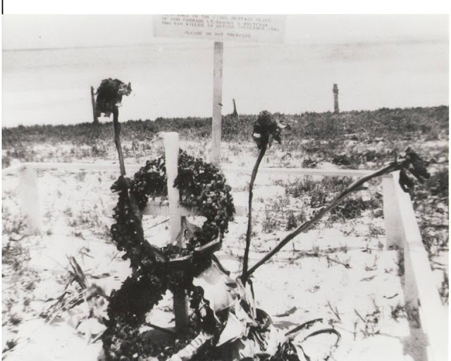 Lt. George A. Whiteman's temporary gravesite at Bellows Field, Hawaii, Dec. 1941, Photo from George Williams, nephew of Lt. Whiteman.